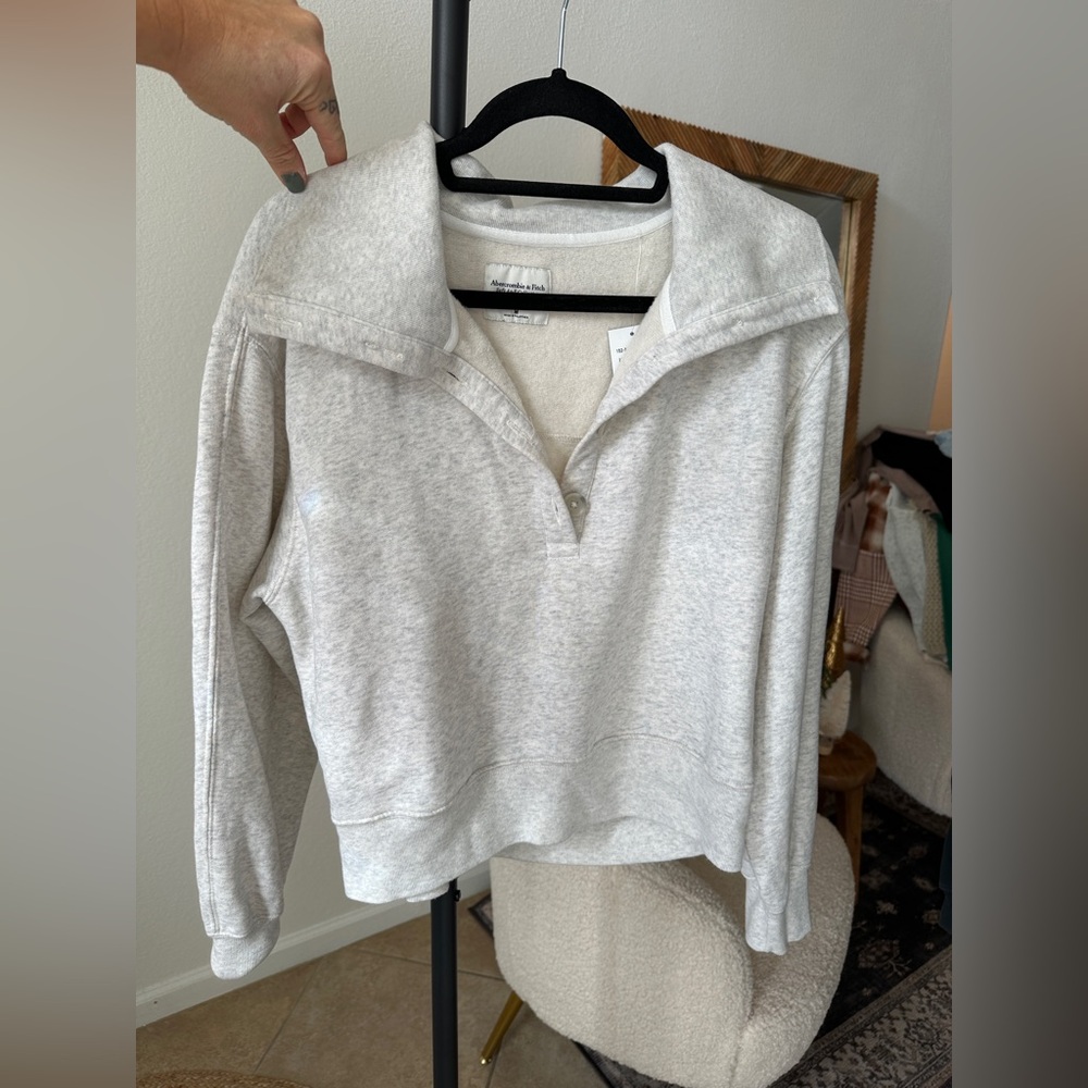 Abercrombie Collared Sweatshirt